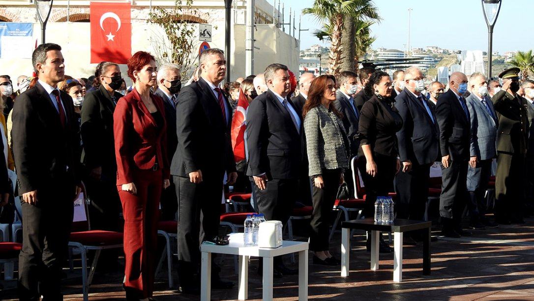 28 Ekim Çelenk Sunma , 29 Ekim Cumhuriyet Bayramı Tebrikat Töreni ve Cumhuriyet Meydanındaki Kutlama Töreni fotoğrafları...