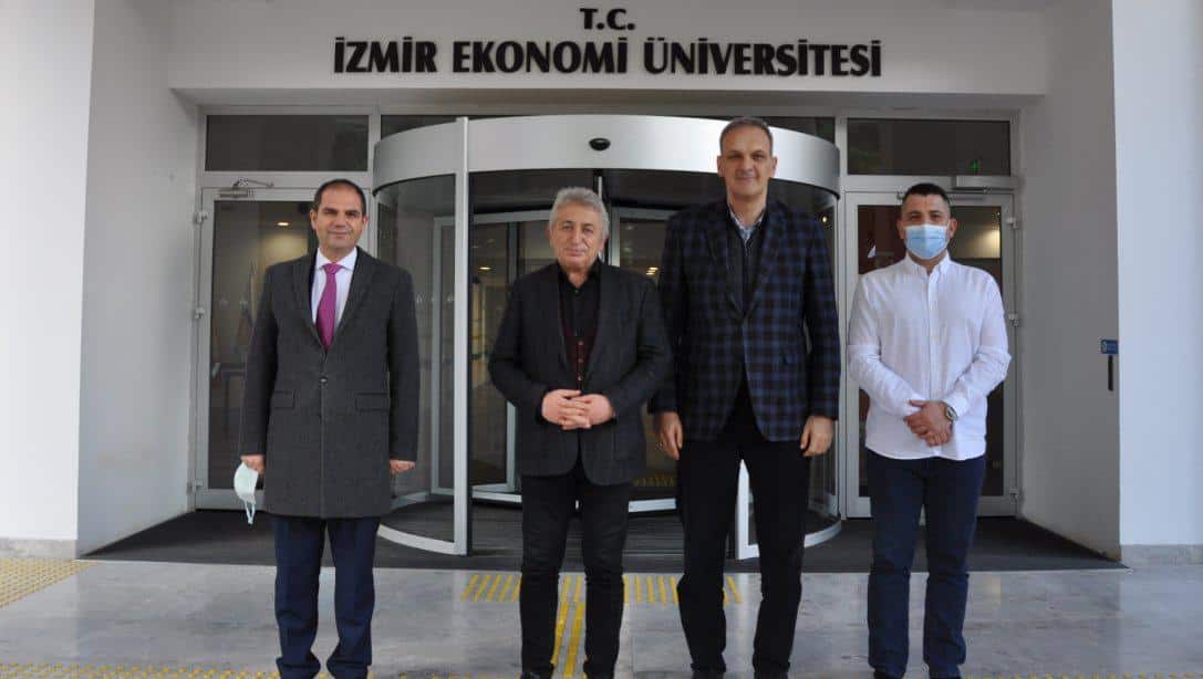 İzmir Ekonomi Üniversitesi ile Müdürlüğümüz arasında  4007 Bilim Şenlikleri kapsamında protokol imzalandı.