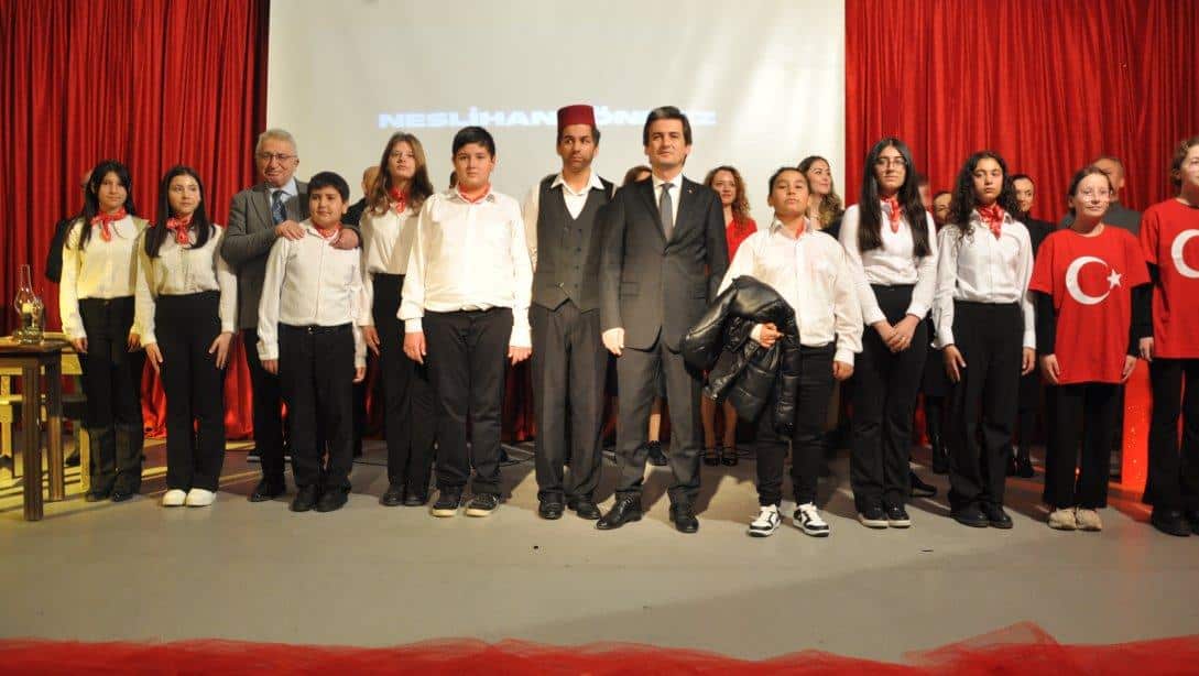 12 Mart İstiklâl Marşı'mızın Türkiye Büyük Millet Meclisi tarafından kabul edilişinin 103' üncü yıldönümü ve Mehmet Akif Ersoy' u Anma Günü etkinlikleri, İsmail Güral Ortaokulu öğretmen ve öğrencilerimizin hazırladığı programla gerçekleştirildi.