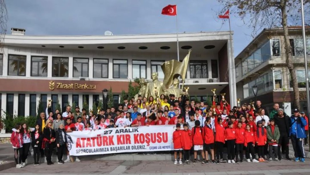 Cumhuriyetimizin Kurucusu Gazi Mustafa Kemal Atatürk´ün Ankara´ya gelişinin 104. yıl dönümü anısına her yıl geleneksel olarak düzenlenen Atatürk Kır Koşusu...