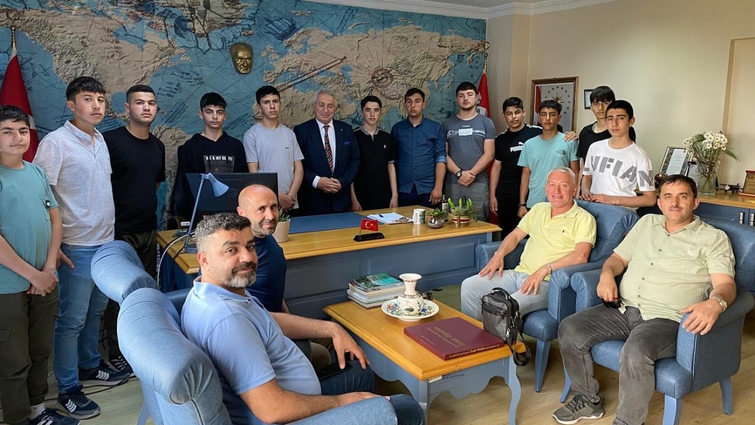 Çeşmede Okullar Tatil mi?